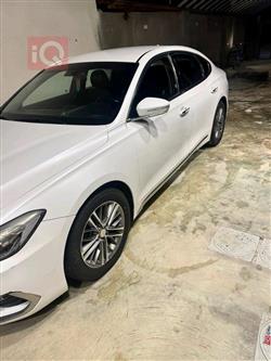 هيونداي أزيرا